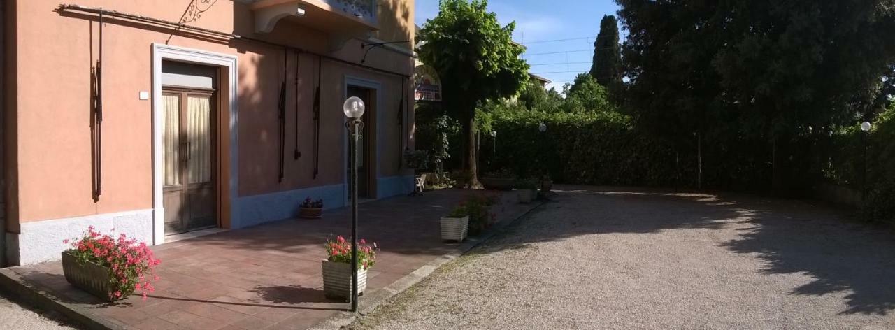 B&B Florida House Passignano sul Trasimeno Exterior photo